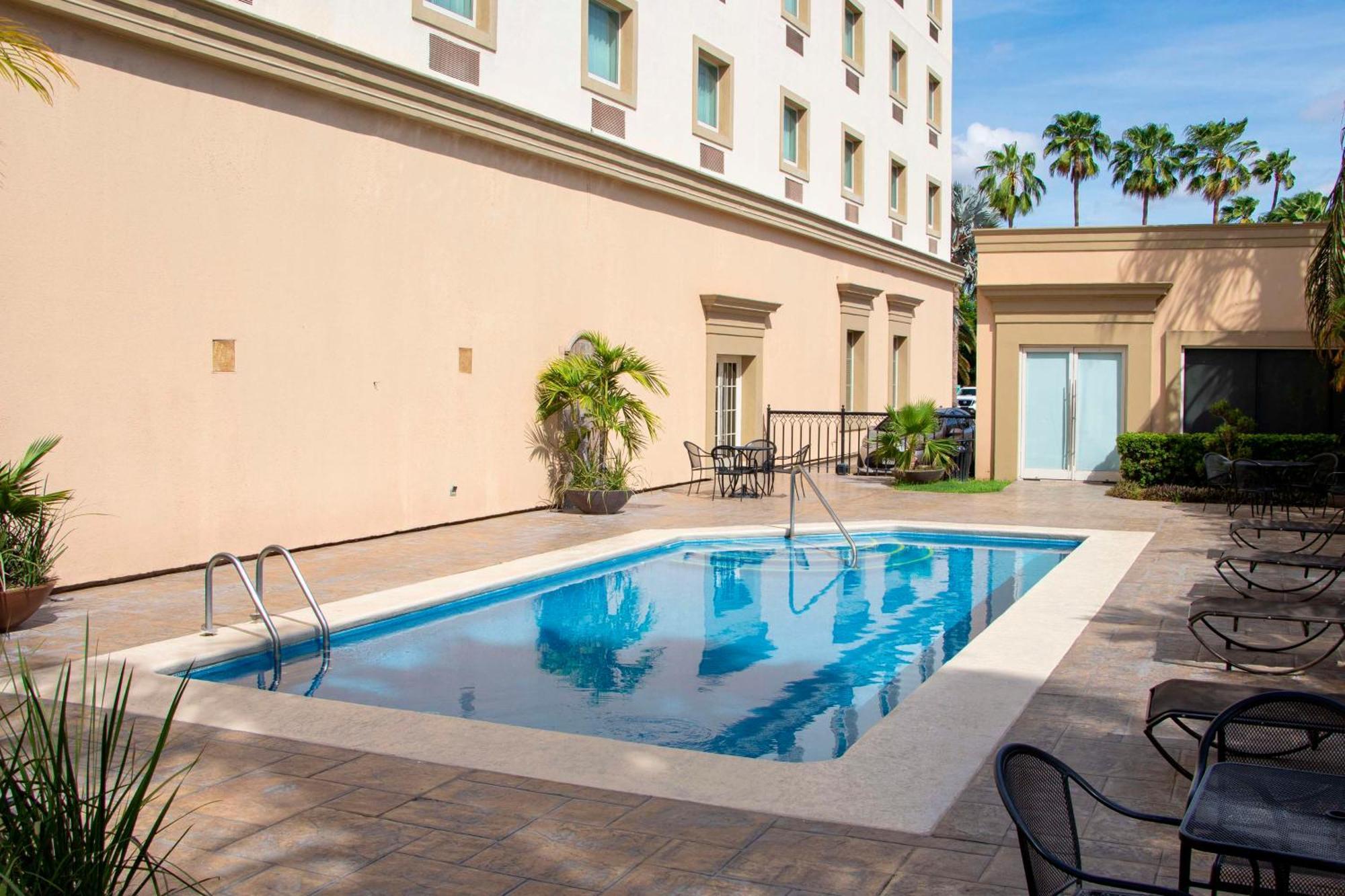 Best Western Plus לוס מוצ'יס מראה חיצוני תמונה